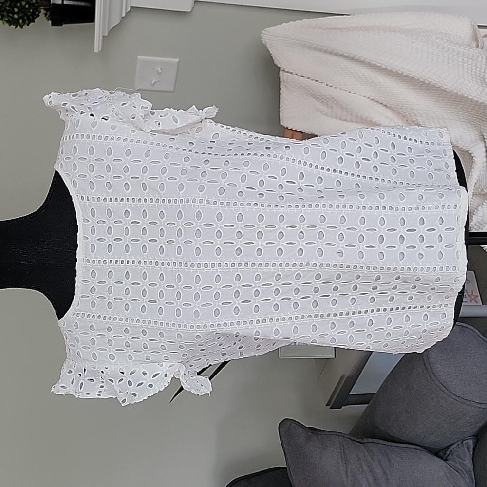 Anthropology RD & koko Eyelet Flutter Sleeve Top